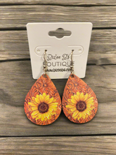 Load image into Gallery viewer, Tipi Tear Drop Wooden Earrings