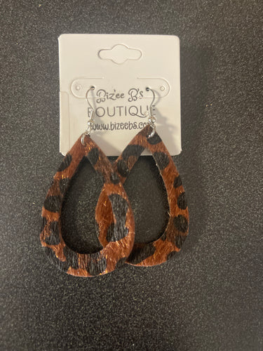 Hollow Leather Teardrop Earrings