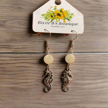 Load image into Gallery viewer, Pearl and Silvertone Sea Earrings OE2140-2145-2142-ASMOP