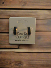 Load image into Gallery viewer, Small Loop Earrings