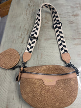 Load image into Gallery viewer, Fashion Fanny Pack