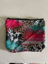 Load image into Gallery viewer, Multi Color &amp; Leopard Make Up Bag