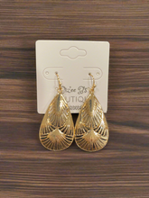 Load image into Gallery viewer, Designed Teardrop Metal Earrings