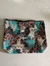 Load image into Gallery viewer, Multi Color &amp; Leopard Make Up Bag