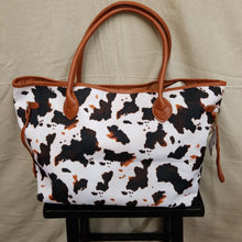 Load image into Gallery viewer, Cow Pattern Duffle Bag