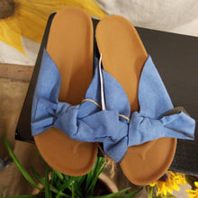 Load image into Gallery viewer, Bow Slip on Sandals