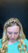 Load image into Gallery viewer, Boho Velvet Leopard Headband