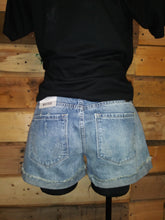 Load image into Gallery viewer, KanCan Mid Rise Denim Shorts