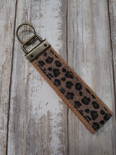 Load image into Gallery viewer, Leopard Wristlet Keyring