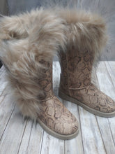 Load image into Gallery viewer, Frozen Furry Winter Boots