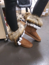 Load image into Gallery viewer, Furry Winter Boots