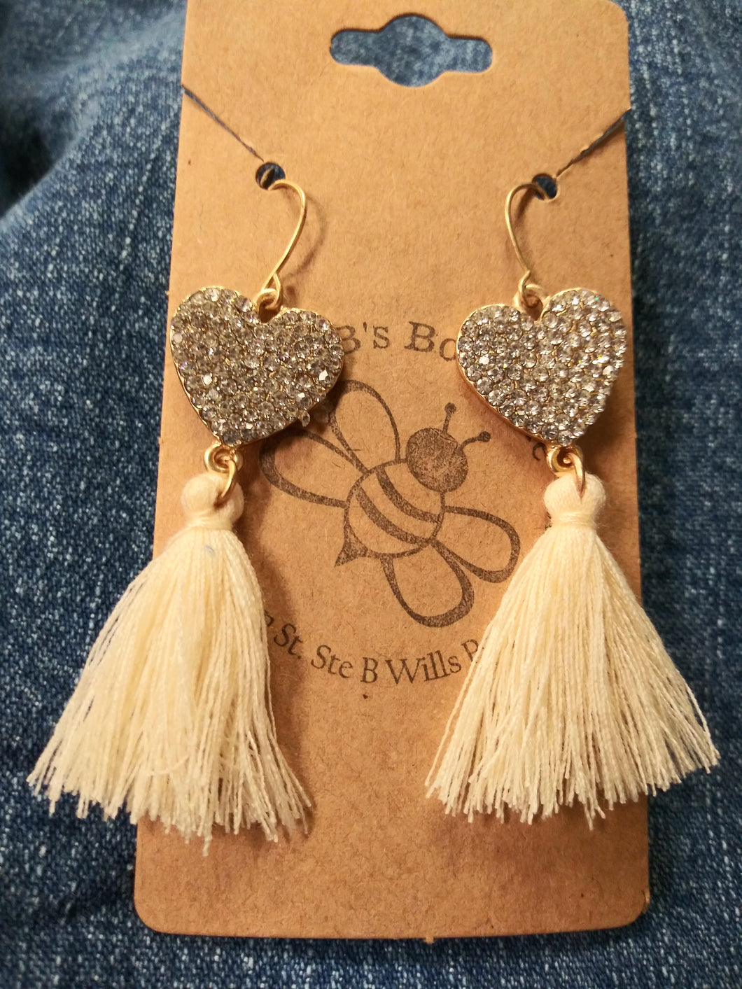 Heart Earrings With Cream Tassel 73443