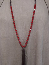 Load image into Gallery viewer, Sparkle Bead And Leather Necklace 72268