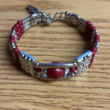 Load image into Gallery viewer, Silver Plated &amp; Colored Stones Clasp Bracelet