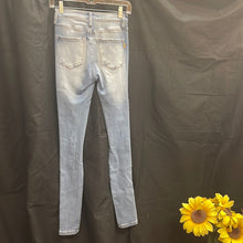Load image into Gallery viewer, Medium Stone Distressed Jeans MP1838