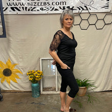 Load image into Gallery viewer, Capri Length Yoga Pants with Pockets P6045-8