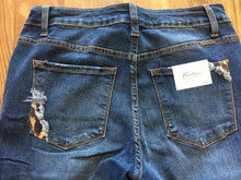 Load image into Gallery viewer, Kancan Jeans KC6234M